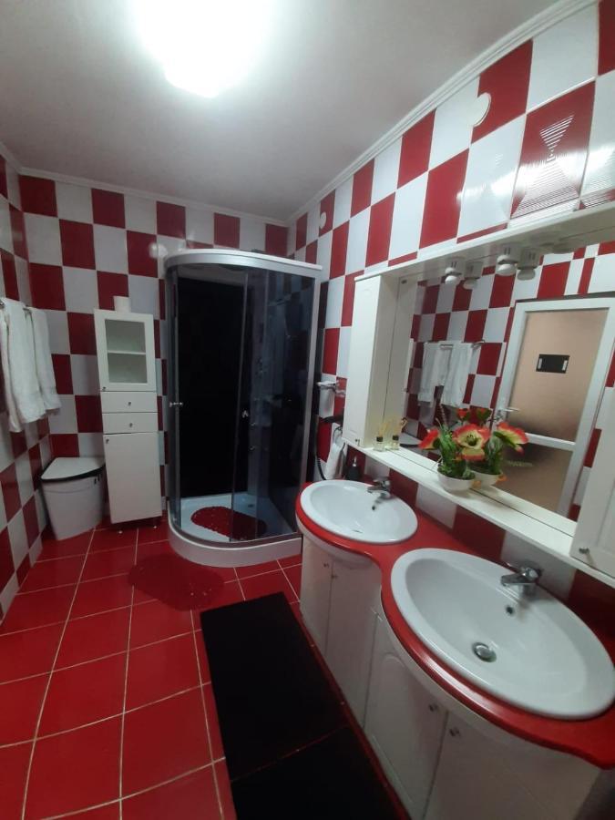 Отель Amaraz Center Сибиу Экстерьер фото
